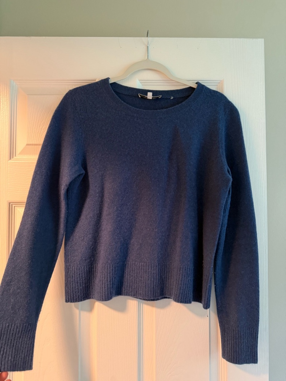 White + Warren 100% Cashmere Navy Sweater